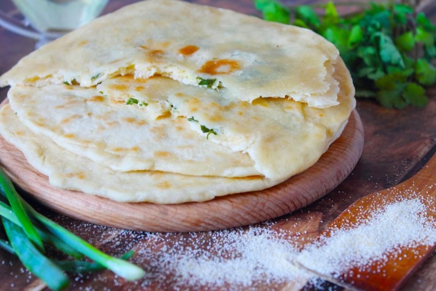 Лепёшка индийская с чесноком