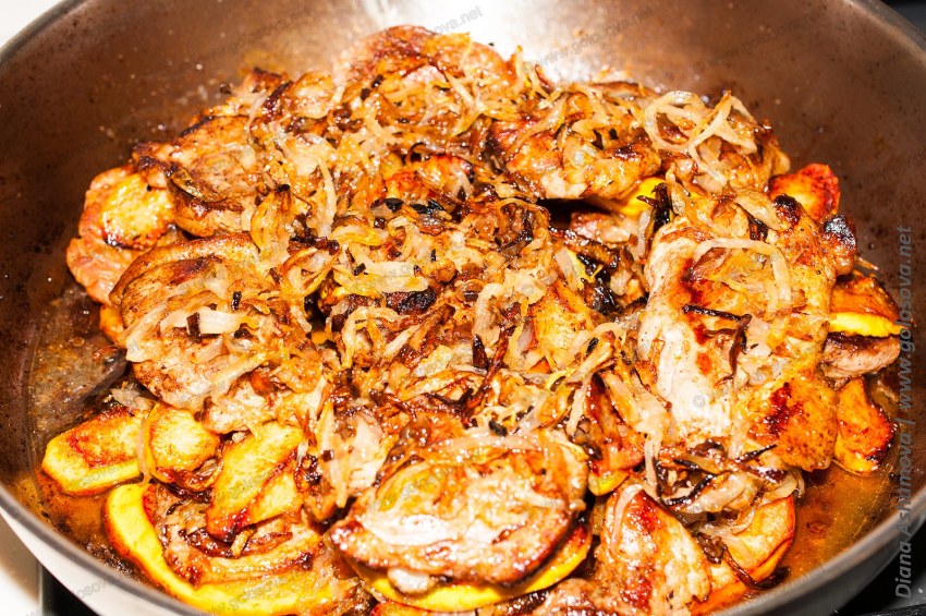 Мясо с айвой