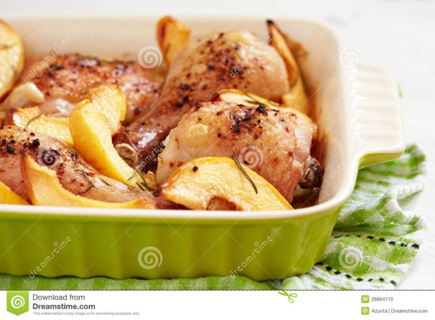 Пареная айва кусочками