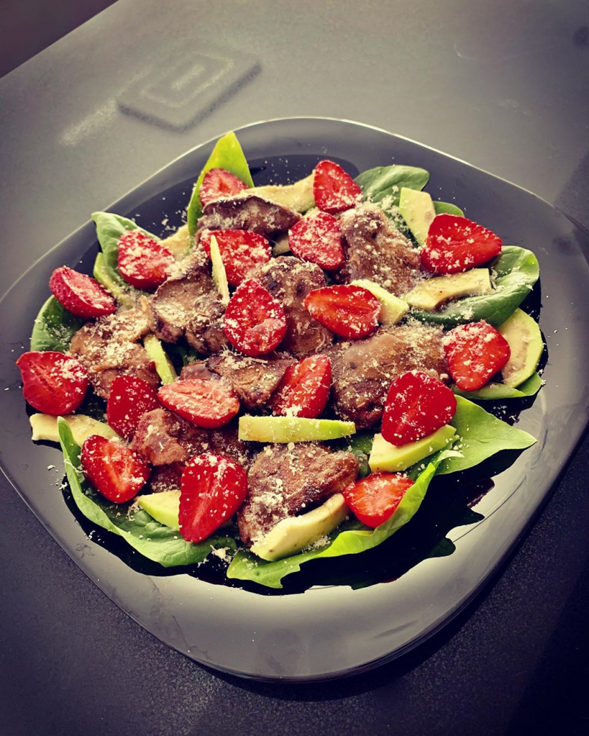 Блюда с клубникой