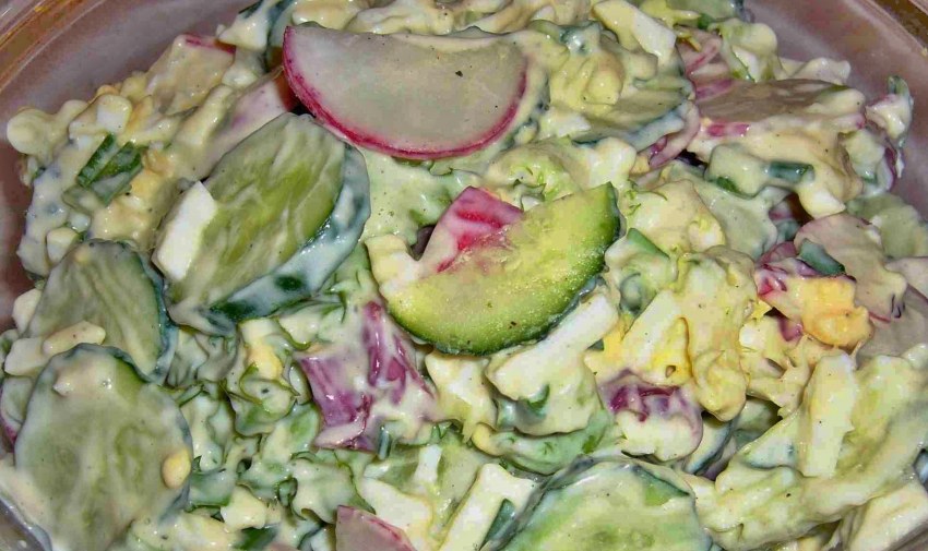 Салат с картошкой и зеленым луком