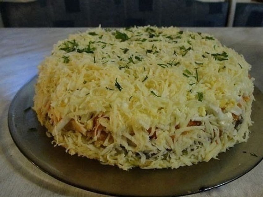 Салат с плавленным сыром