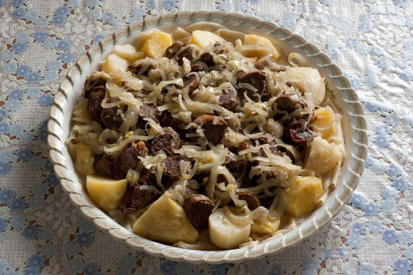 Beshbarmak food