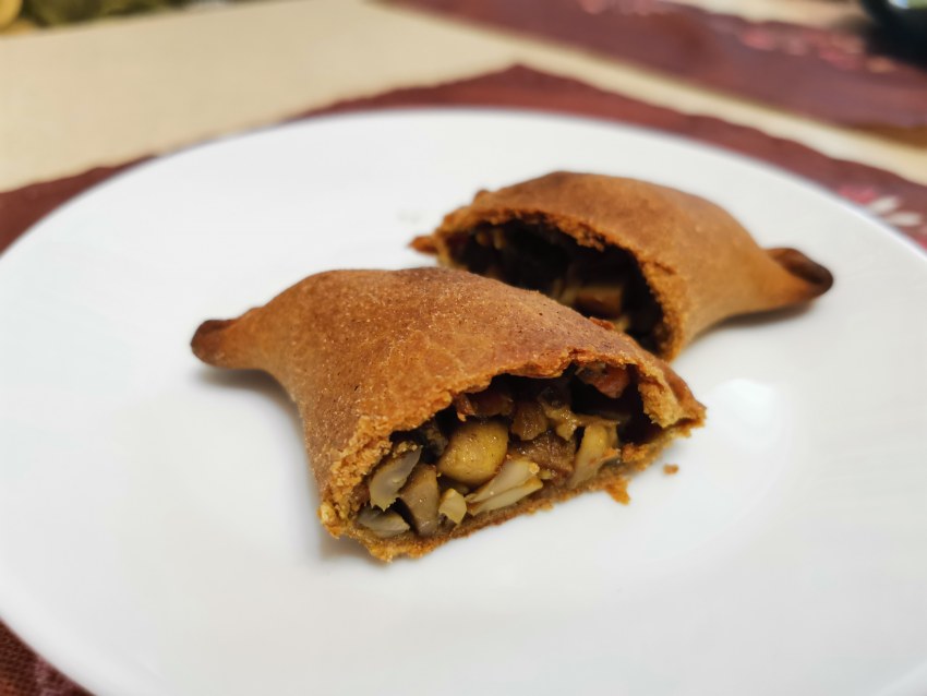 Пирожки самосы Феодосия