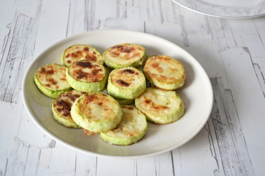 Жареные кабачки кружочками