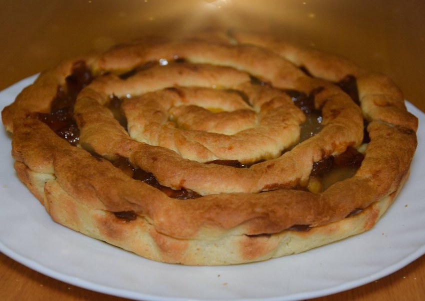 Слойка с джемом