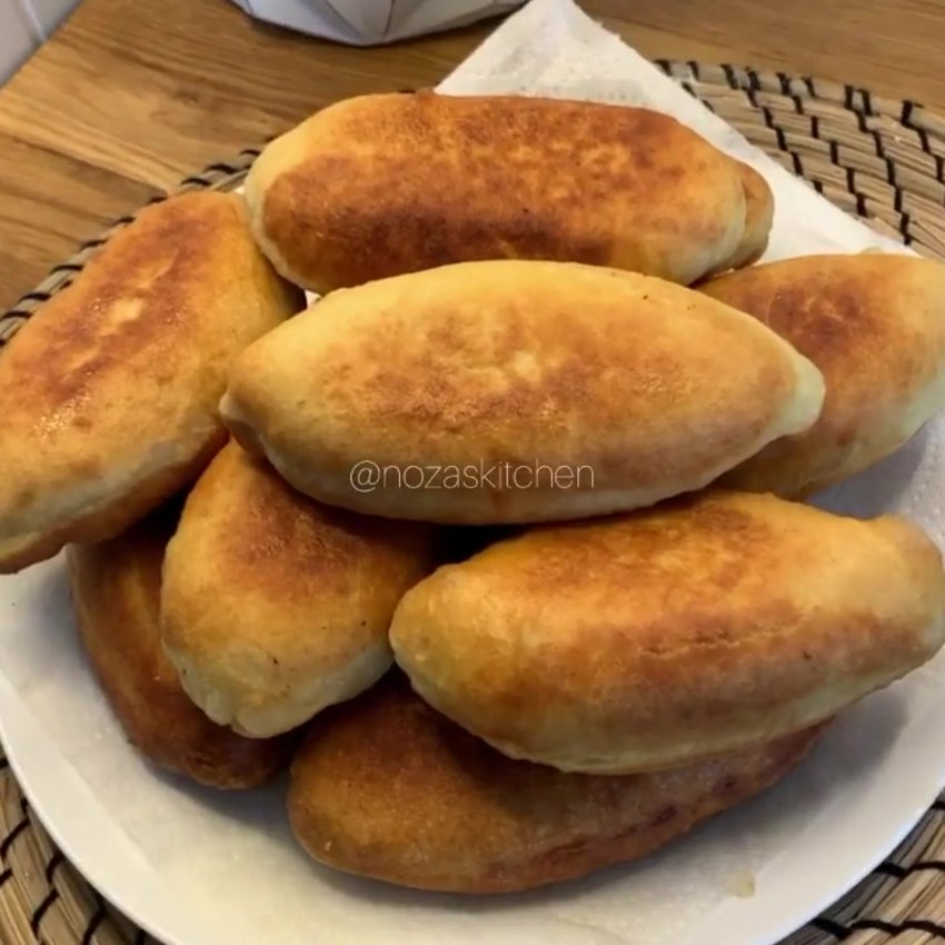 Воздушные жареные пирожки