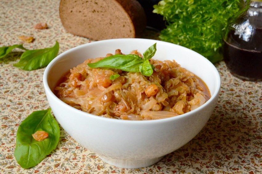 Бигус с мясом и капустой
