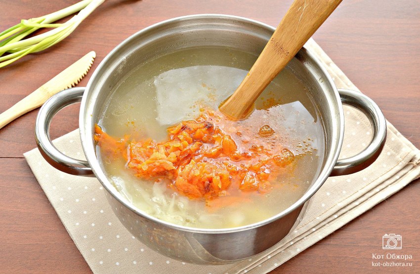 Тушеная свинина с квашеной капустой