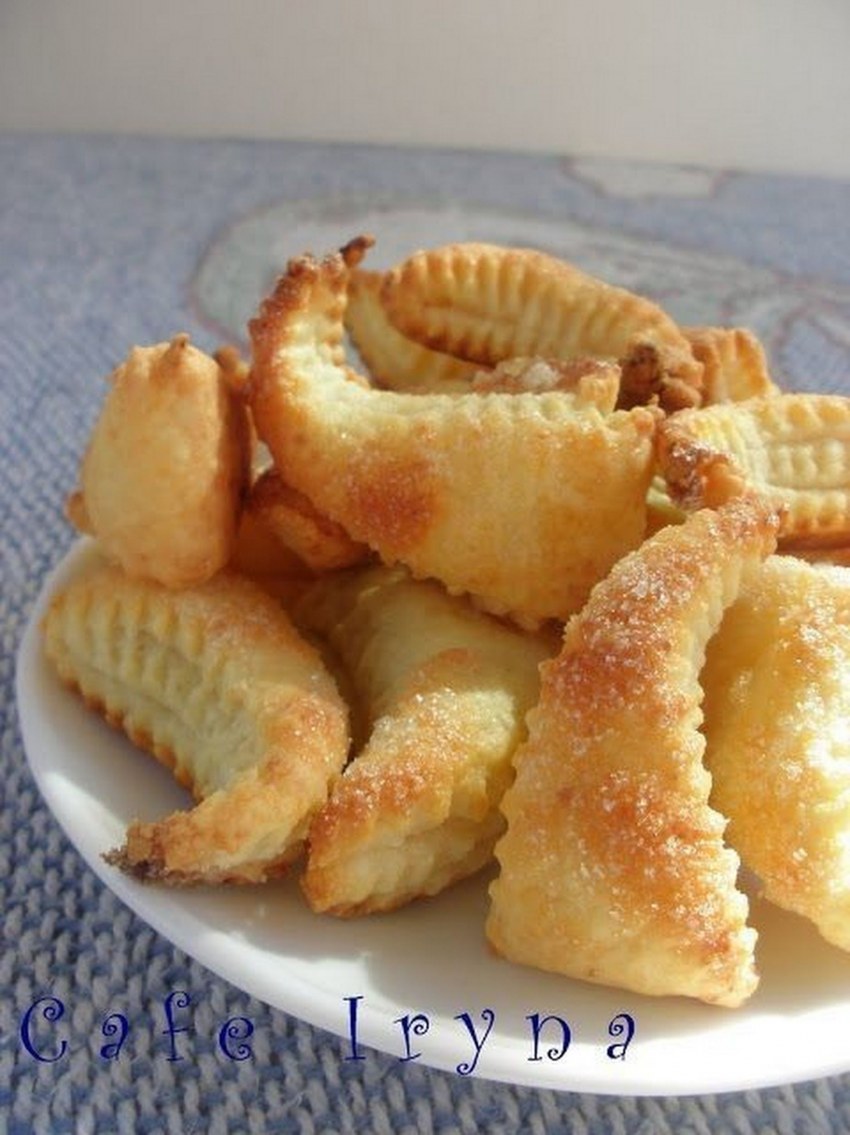 Печенье из творога ушки с сахаром