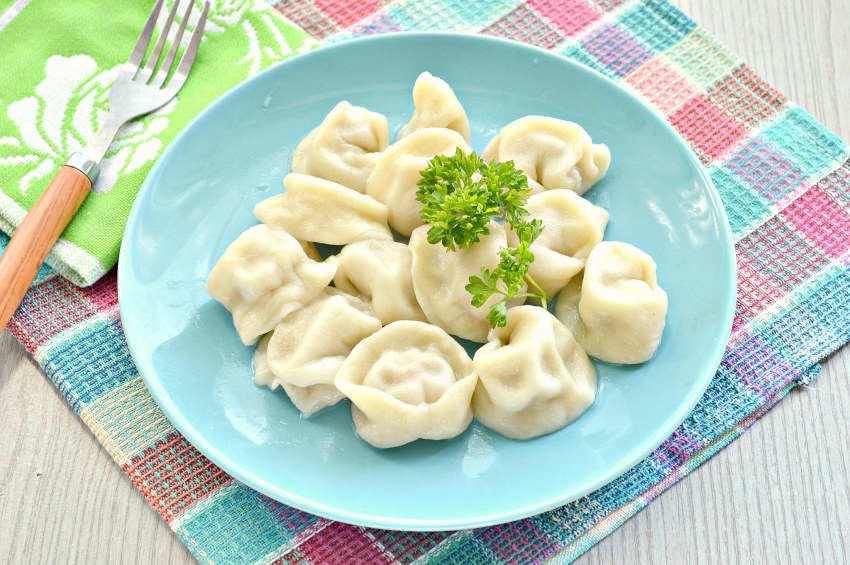 Ушки из теста для пельменей