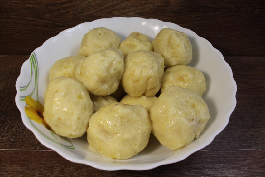 Фрикадельки с клецками
