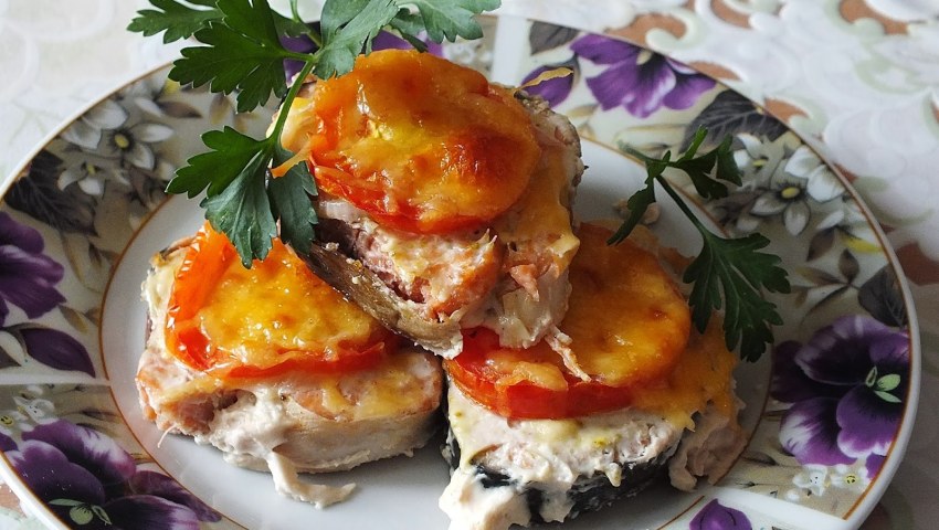 Жареная рыба с грибами