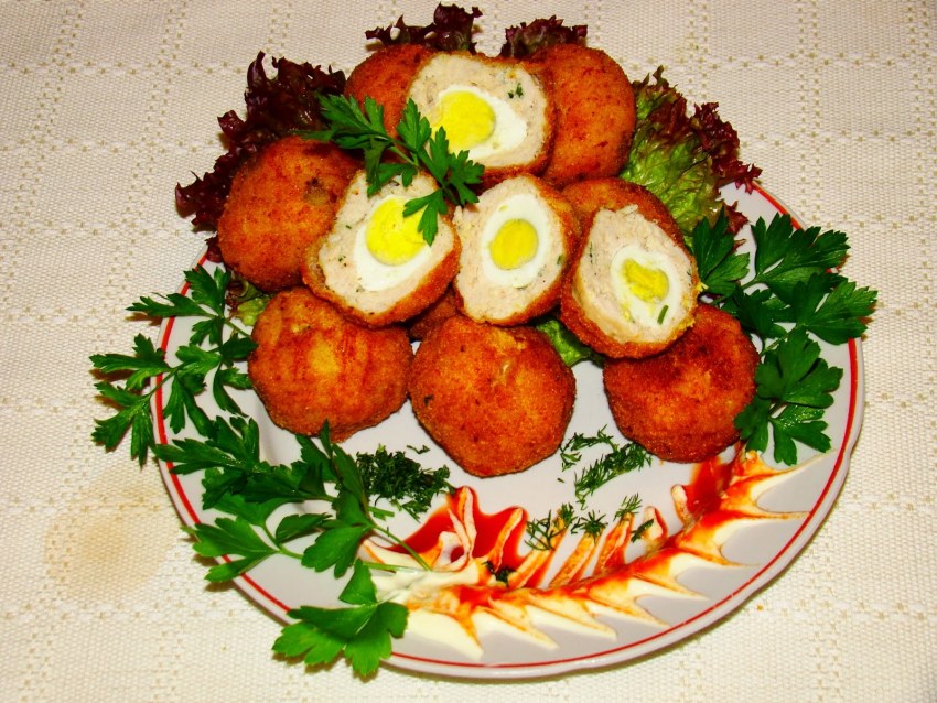 Зразы мясные с яйцом