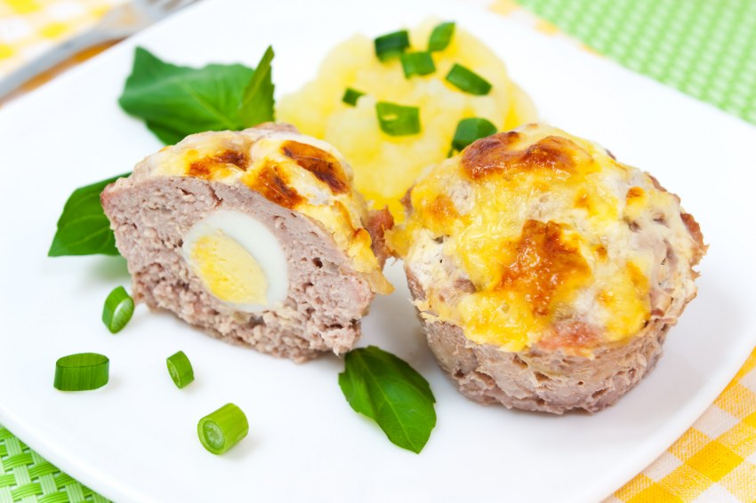 Зразы с яйцом из фарша