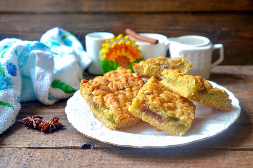 Печенье с джемом и крошкой