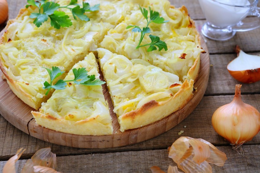 Французский луковый КИШ