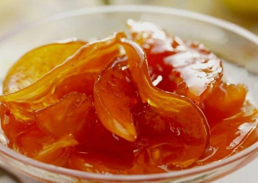 Клава ест варенье из сливы картинки