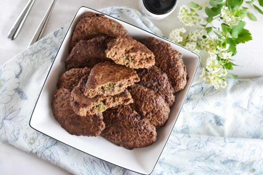 Печёночные оладьи из куриной печени с морковью и луком