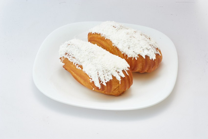 Эклеры с белковым кремом