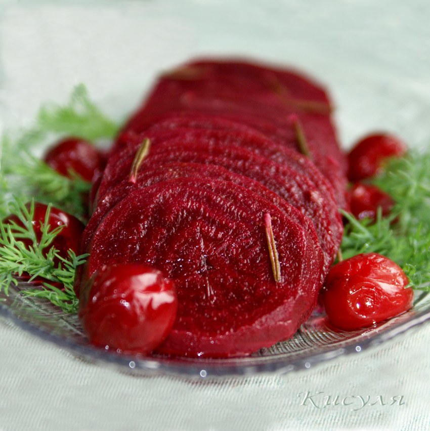 Алыча консервированная