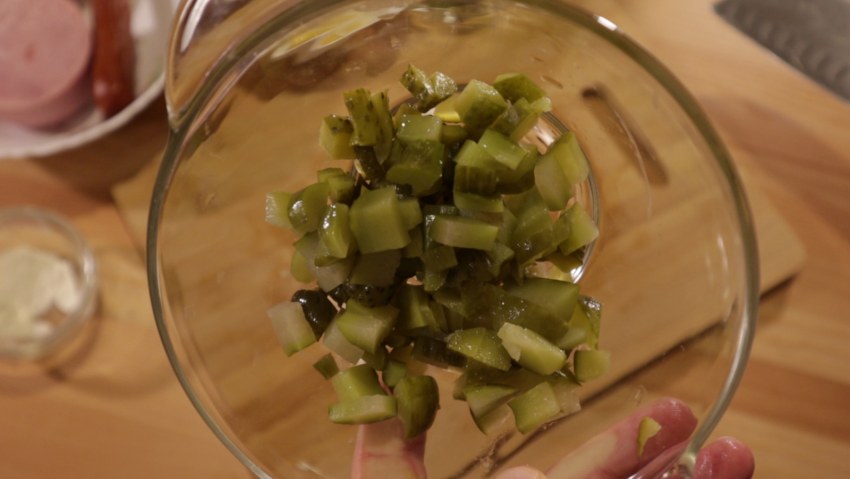 Солянка мясная отварная с каперсами