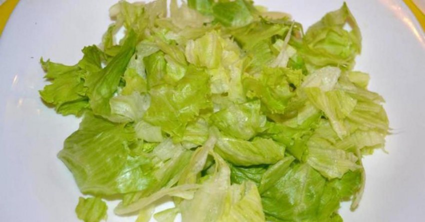 Запеченный баклажан с хумусом