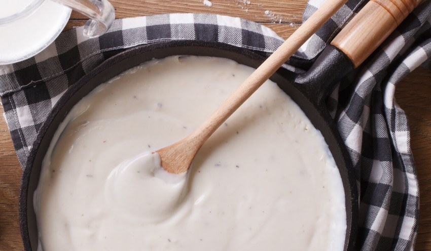 Пицца с белым соусом
