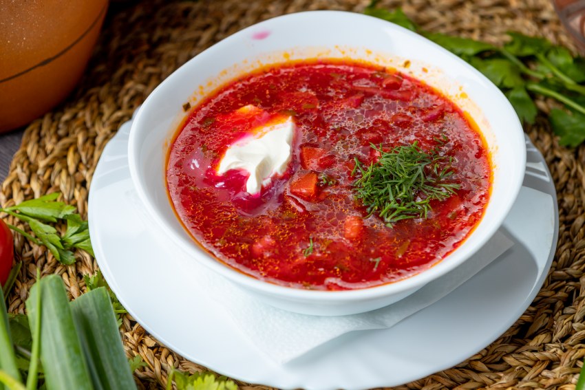 Борщ из кроличьего мяса