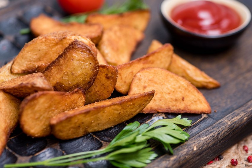 Картофель дольками