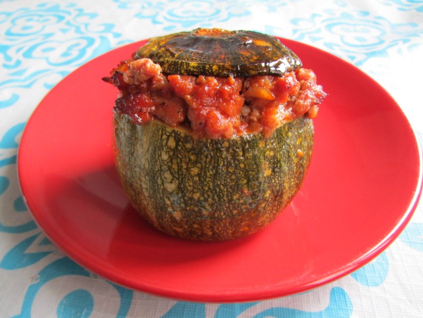 Цуккини, фаршированные мясом и грибами