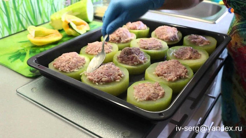 Фаршированные кабачки по турецки