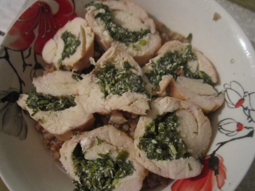 Куриные рулетики с зеленью