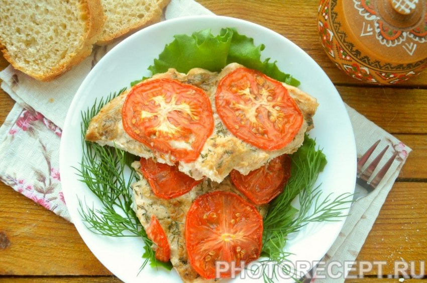 Открытый пирог с овощами и курицей