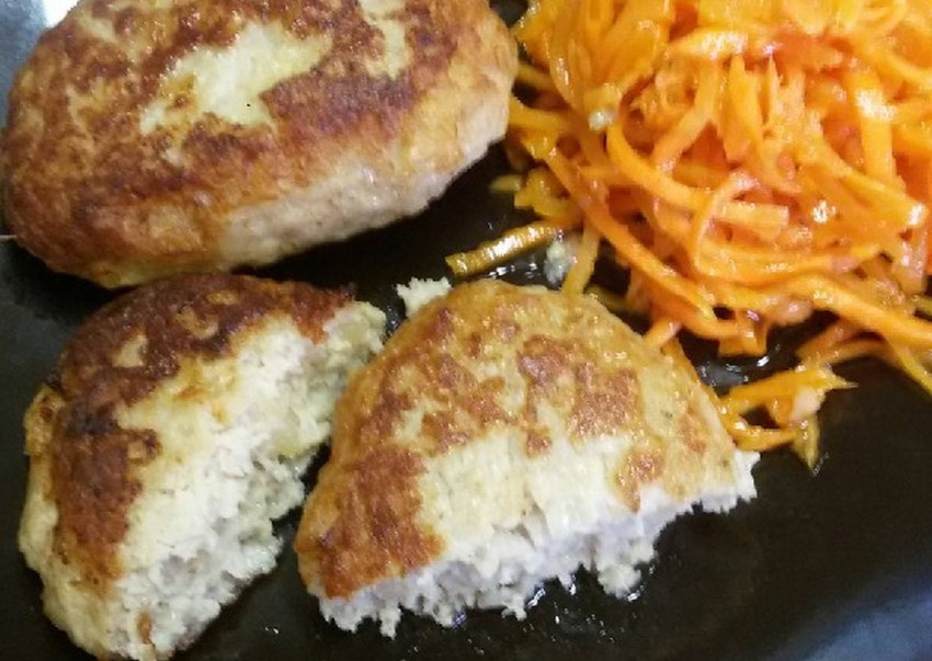 Картофельные котлеты с сыром на сковороде
