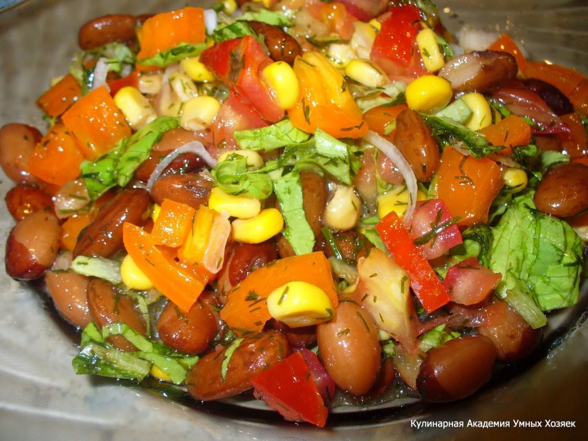 Фасоль с мясом тушеная