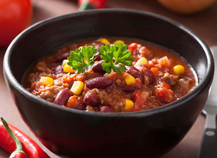 Мясо по мароккански с кукурузой фасолью с рисом