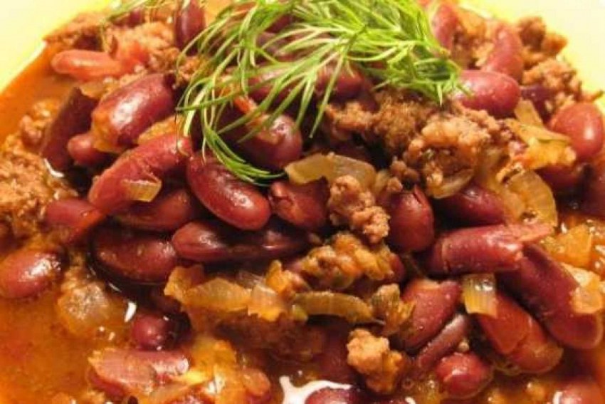 Индейка с фасолью по мексикански