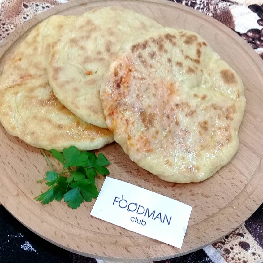 Адыгейские лепешки с адыгейским сыром