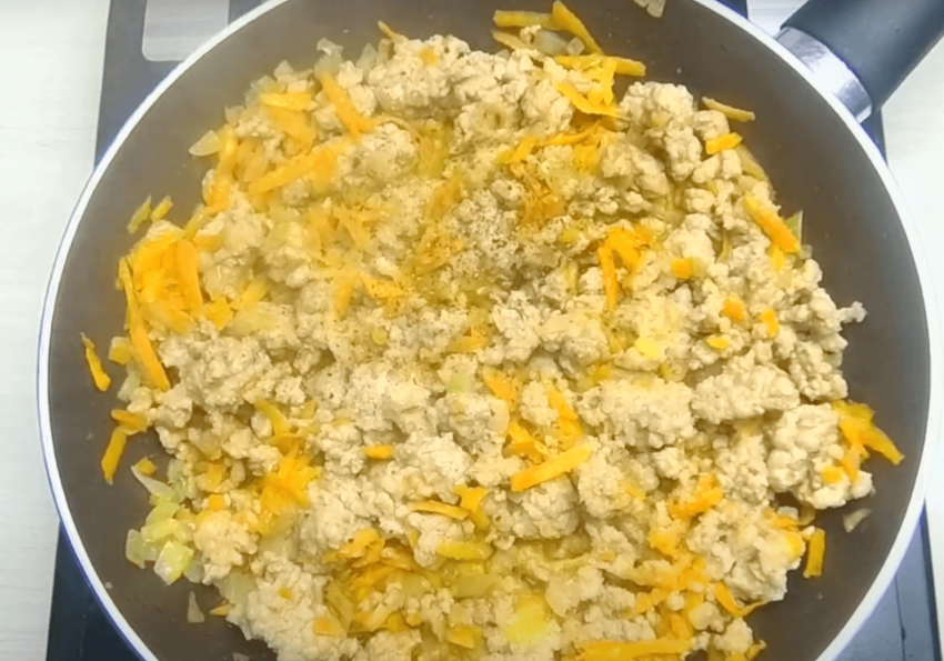 Бурый рис с куриным фаршем