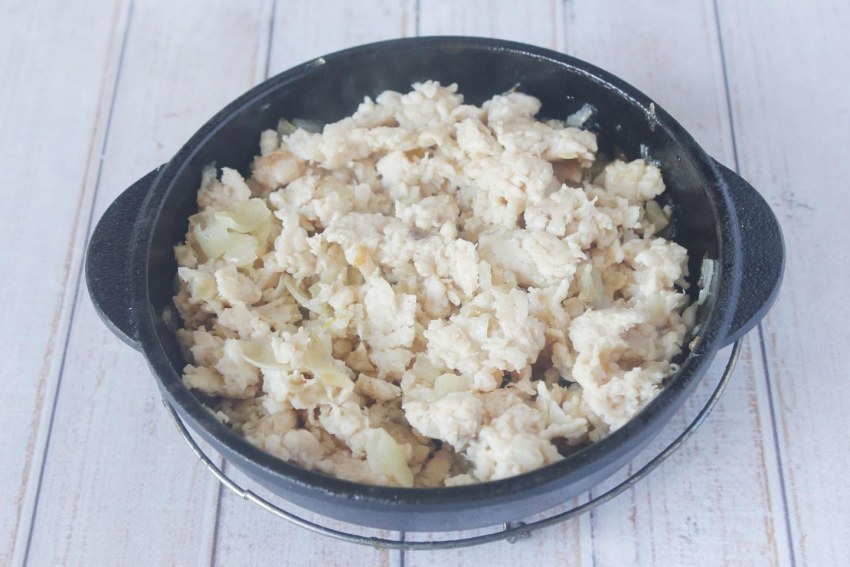 Макароны с куриным фаршем на сковороде