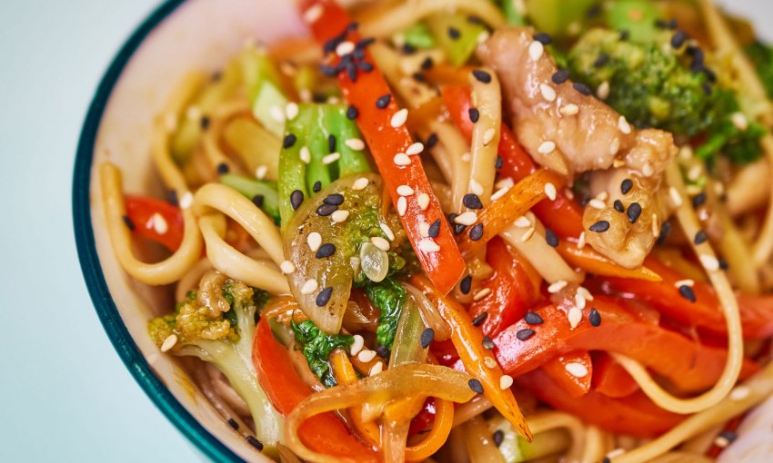 Удон сливочный с курицей
