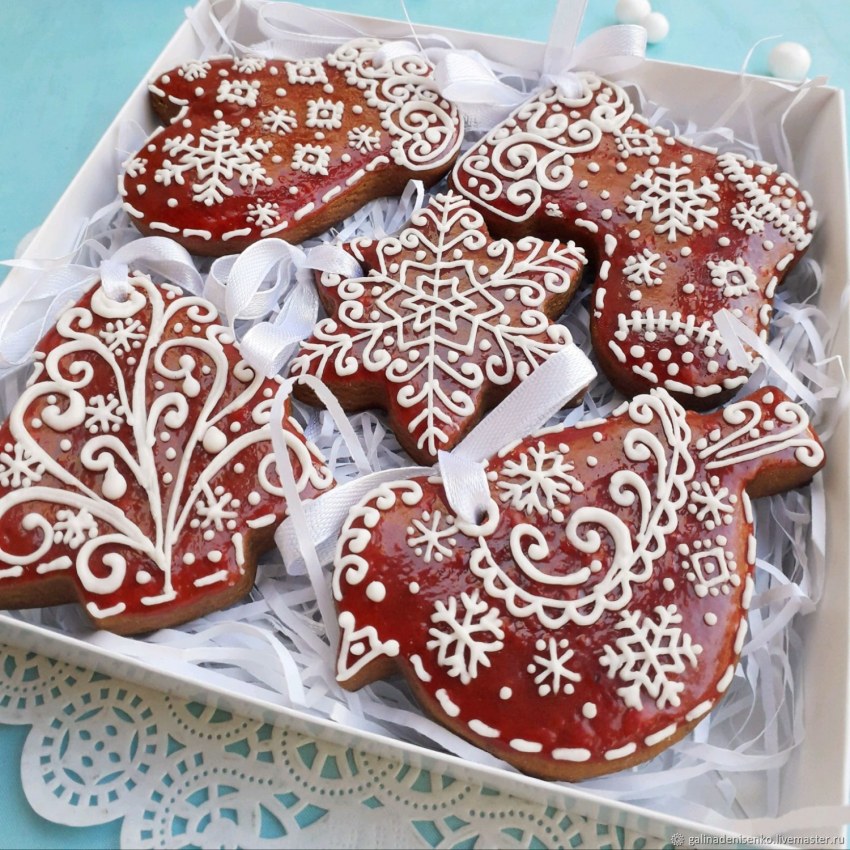 Пряники ажурные сердечки
