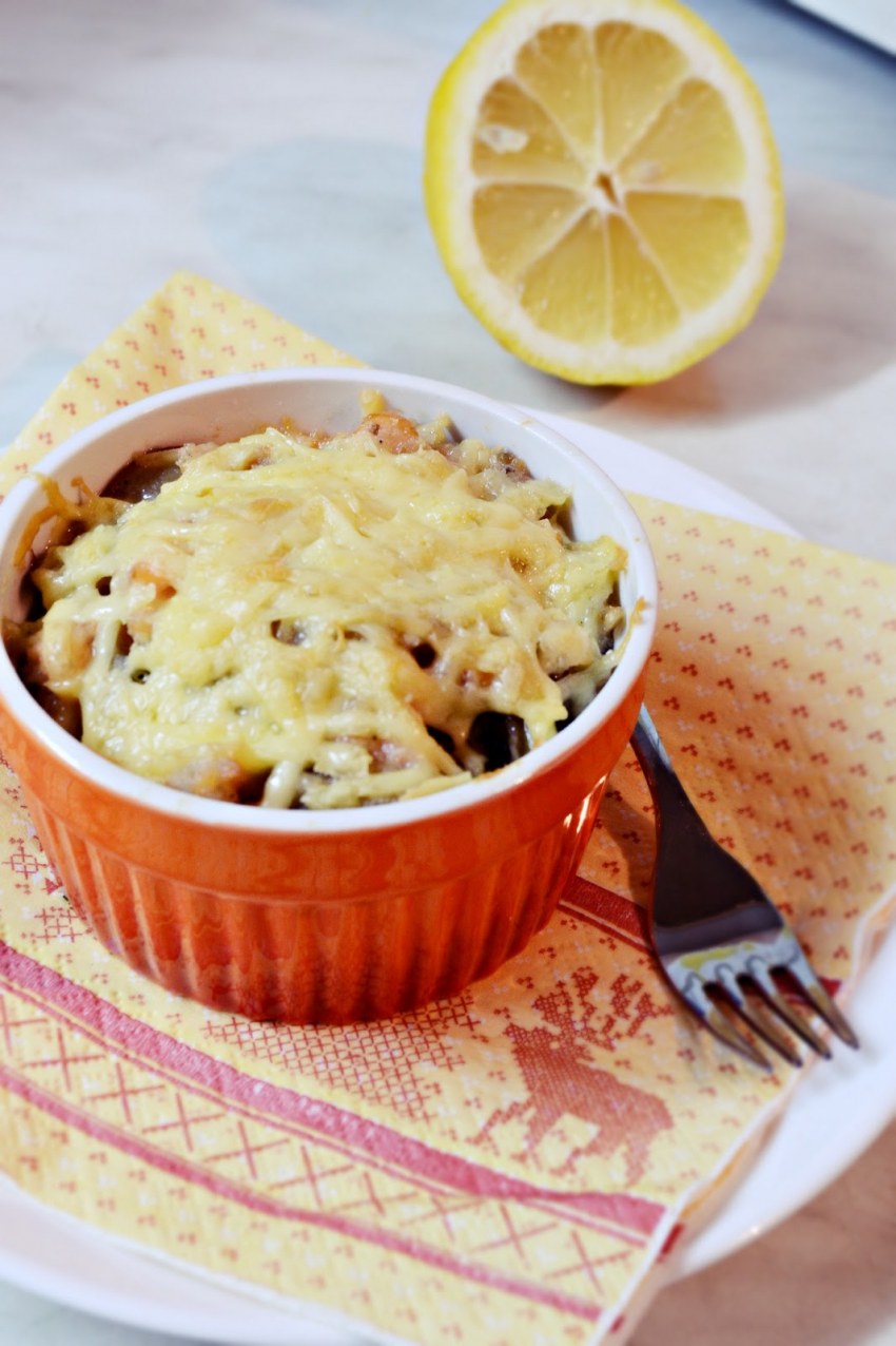 Жульен с рыбой и грибами