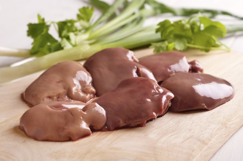 Утиная печень с соусом