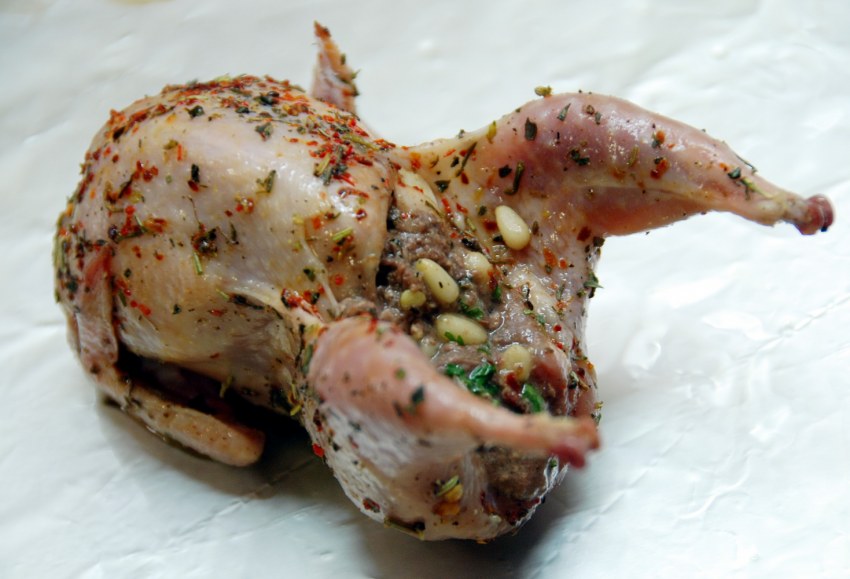 Перепела фаршированные кускусом