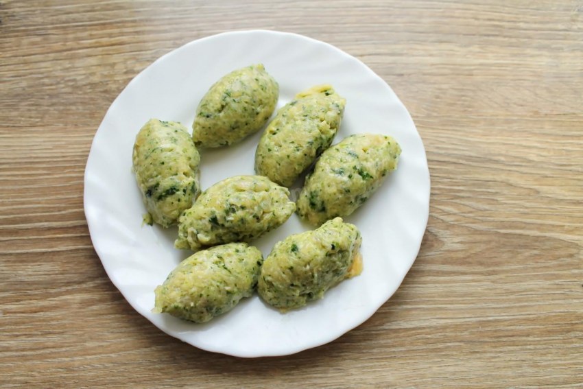 Консоме с клецками
