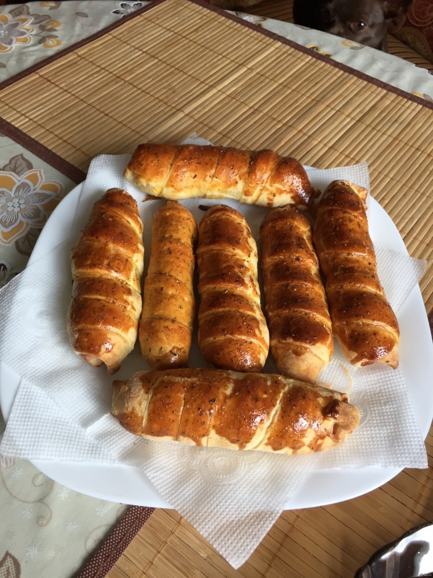 Сосиски в тесте в духовке