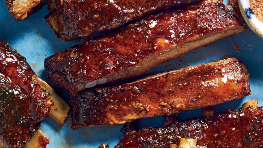 Ребра BBQ В духовке свиные