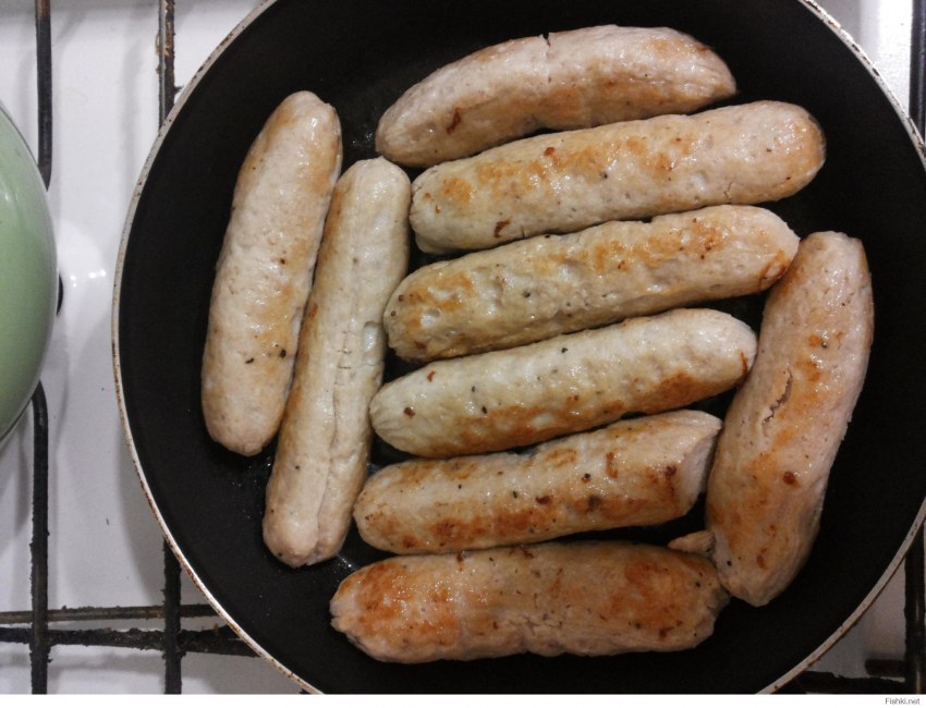Домашние сосиски из курицы с сыром